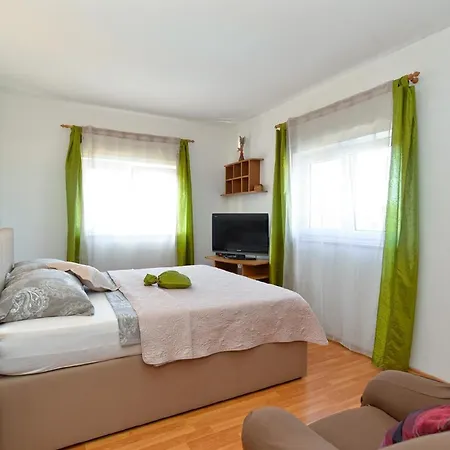 Fuer 4 Personen Ca 45 Qm In Fazana-surida, Istrien Istrische Riviera *
